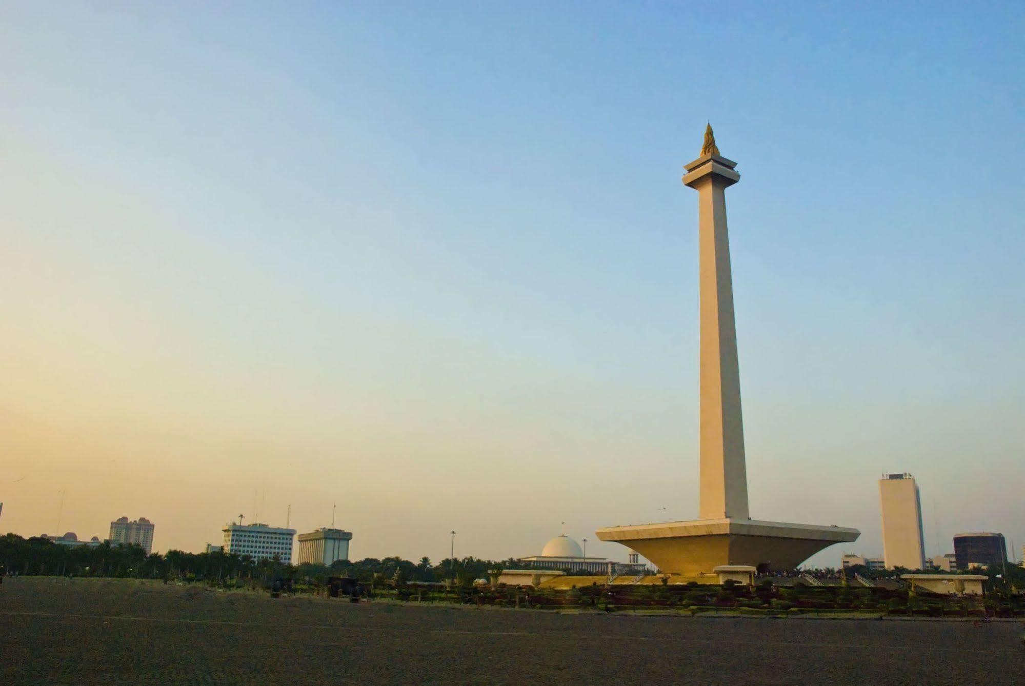 โรงแรมอมาริส ดร.ซูซิล โกรกอล จาการ์ตา ภายนอก รูปภาพ